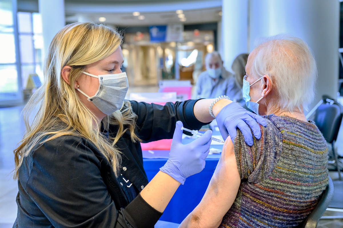 MTSU opens COVID-19 vaccine clinic access at Health, Wellness and Recreation Center for faculty, staff, students, retirees