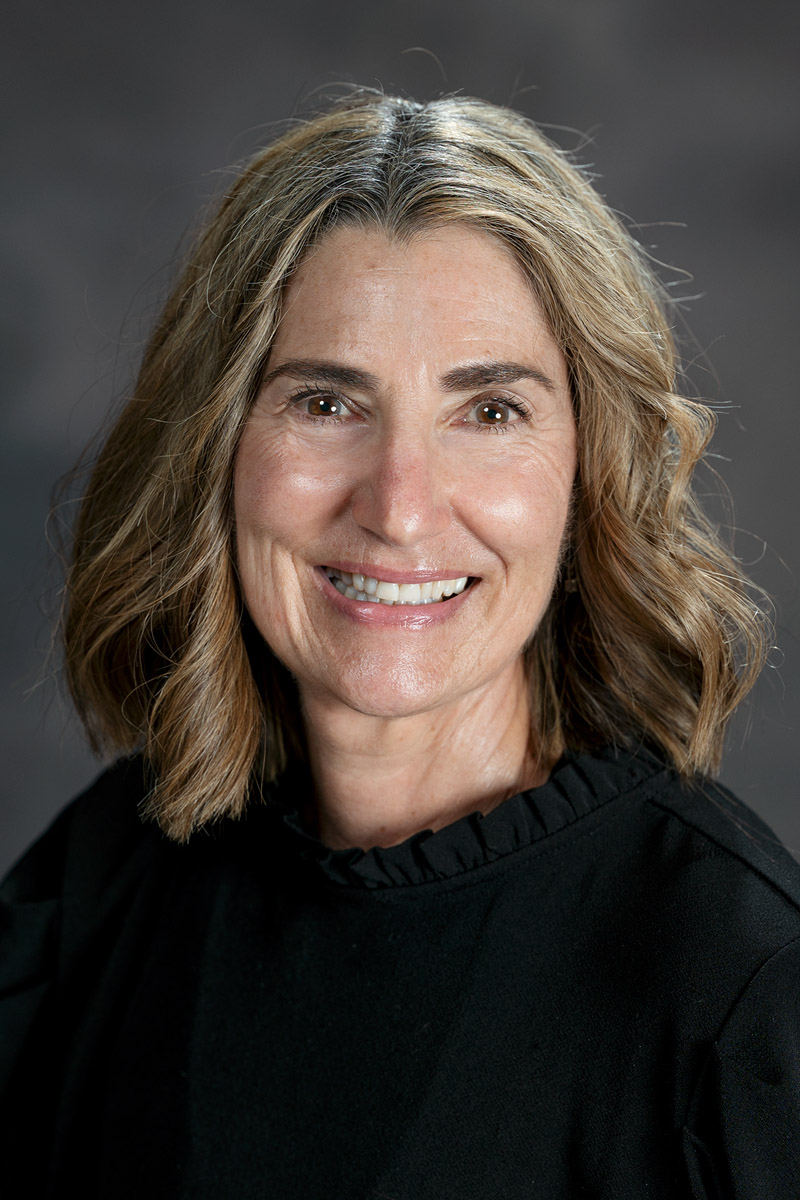 Deborah Lee headshot. 