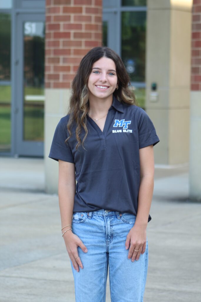 Headshot of Blue Elite, Kat Paine