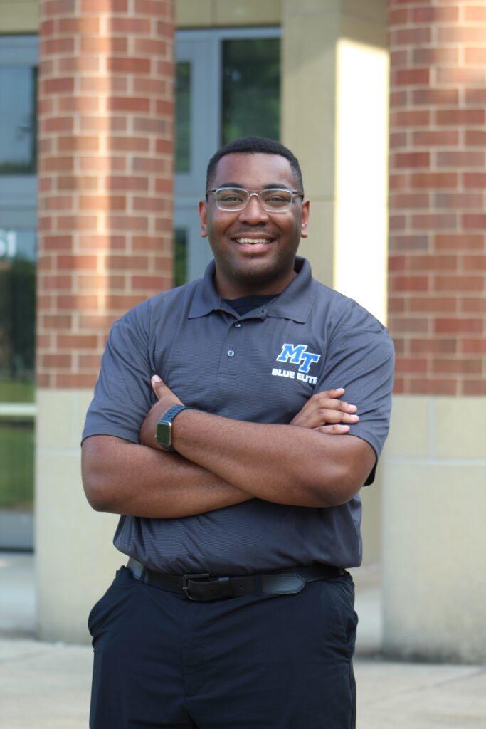 Headshot of Blue Elite, RJ Ware