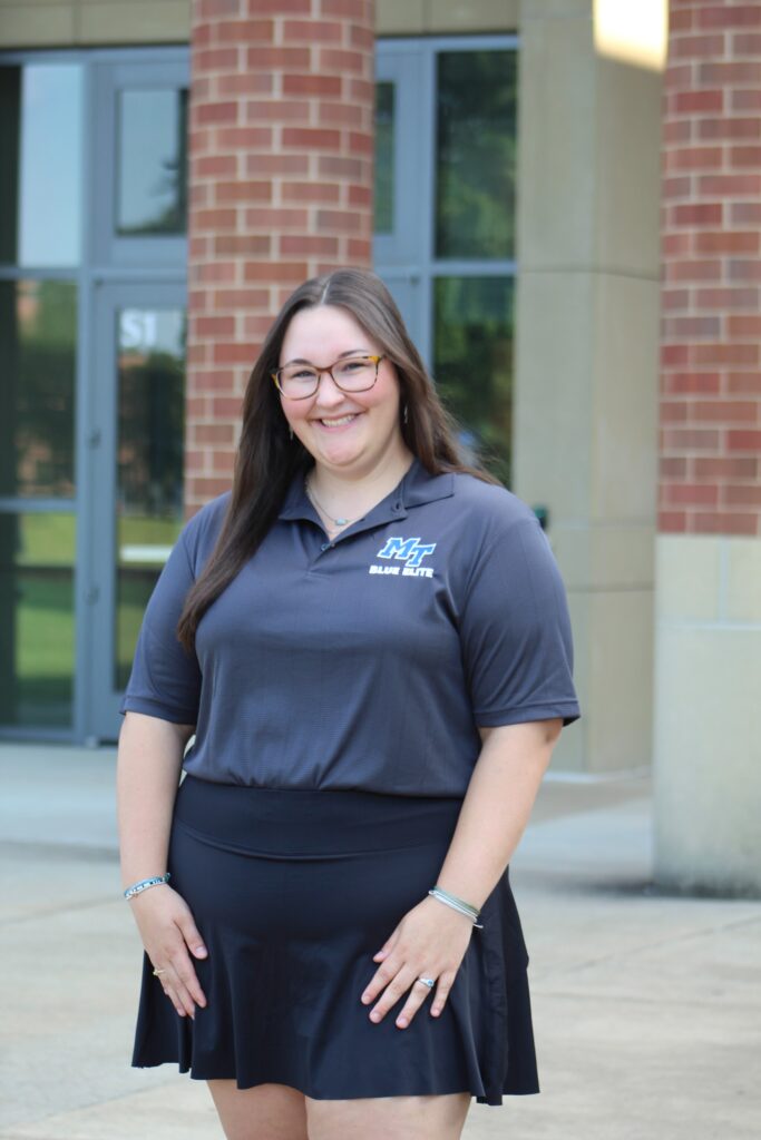 Headshot of Blue Elite, Savanah Gill