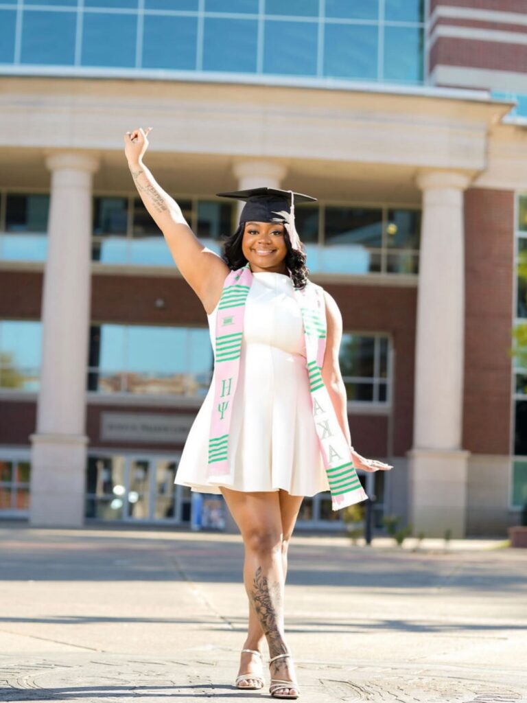 Keasia - Graduation Photo